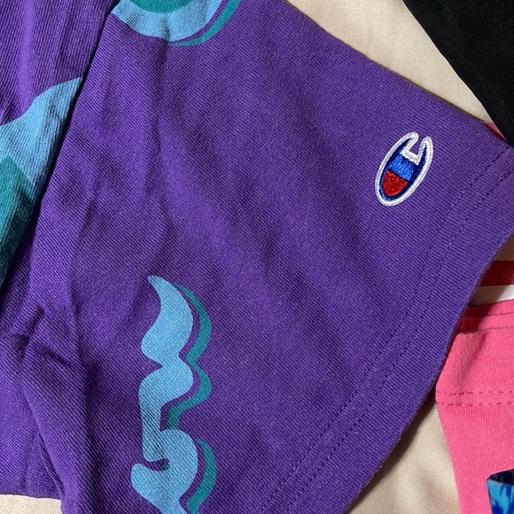 Champion Cropped Tee - Picture 2 of 4